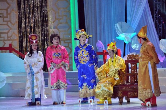 trang-phuc-tao-quan-len-doi-the-nao-qua-cac-nam (1)