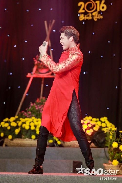 Thí sinh nổi bật của sân chơi The Remix - Hòa âm ánh sáng 2016 tự tin khoe vũ đạo điêu luyện.
