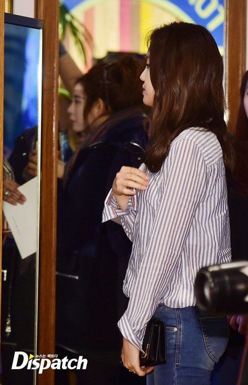 Ở góc nhìn nghiêng, gương mặt Na Eun kém hấp dẫn hơn.