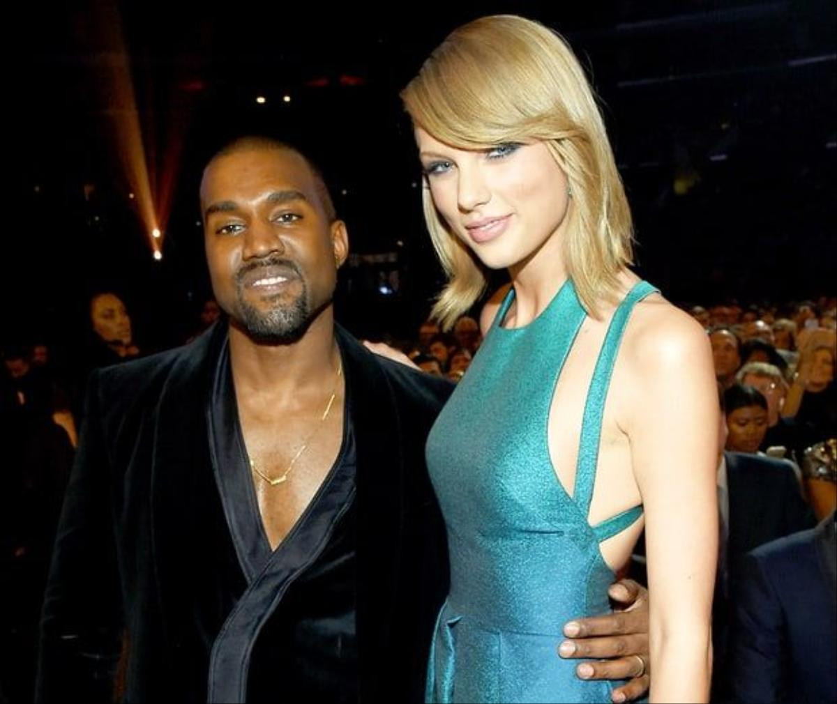 Kanye West và Taylor Swift tại Grammy 2015.