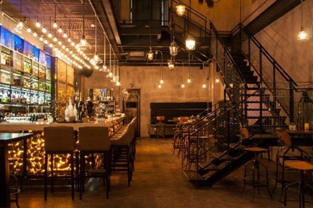 Không gian cuốn hút của Urban Kitchen + Bar. Ảnh: saigoneer