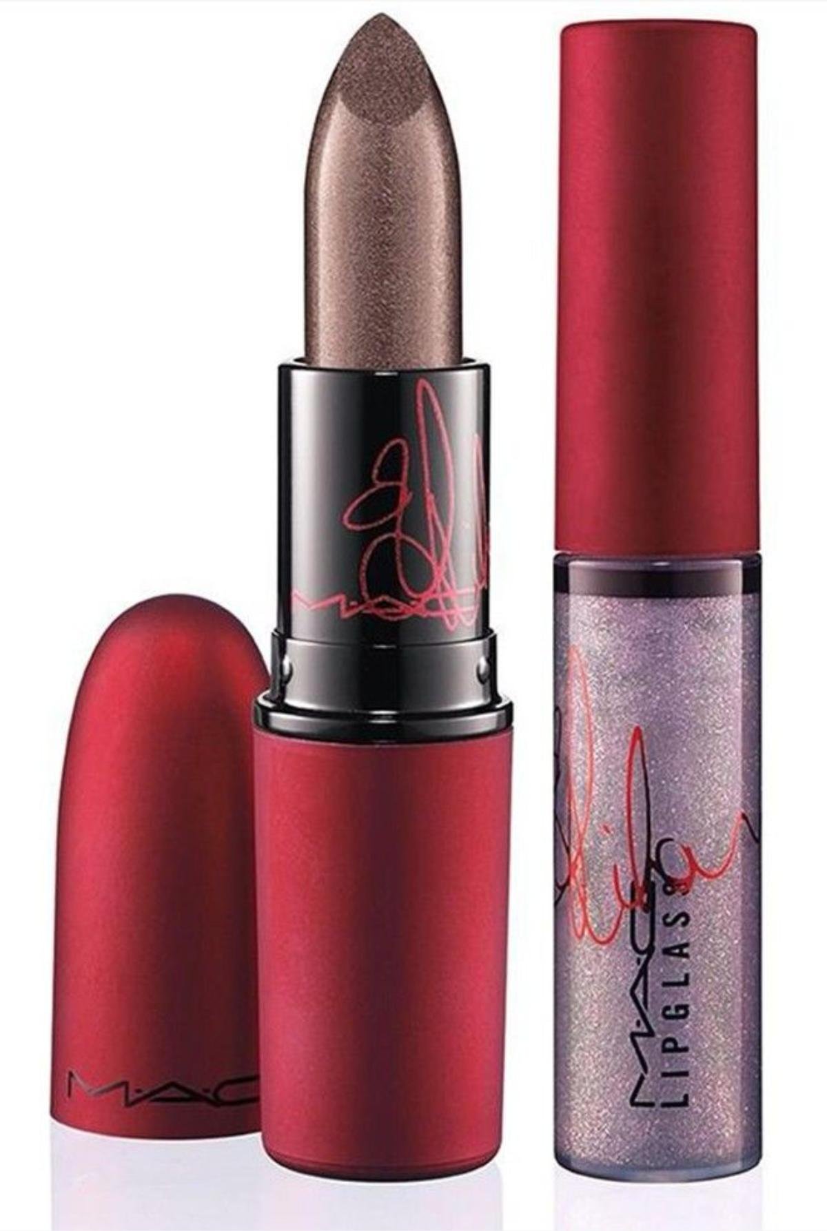 Dòng son viva glam ra mắt năm 1994 của MAC chính là biểu trưng cho tinh thần nhân đạo của thế giới makeup. Doanh thu từ viva glam được chuyển thẳng vào quỹ MAC Aid Funds nhằm giúp đỡ phụ nữ trẻ em và những bệnh nhân HIV AIDS. 